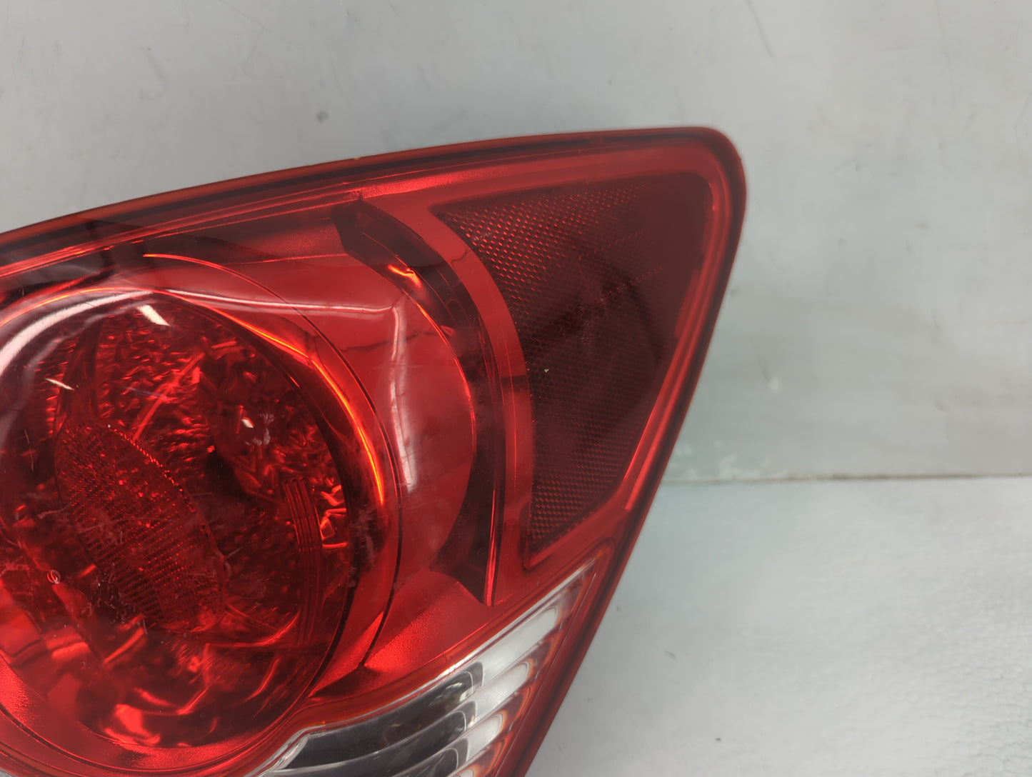 2011-2016 Chevrolet Cruze Tail Light Assembly Passenger Right OEM Fits Fits 2011 2012 2013 2014 2015 2016 OEM Used Auto Part