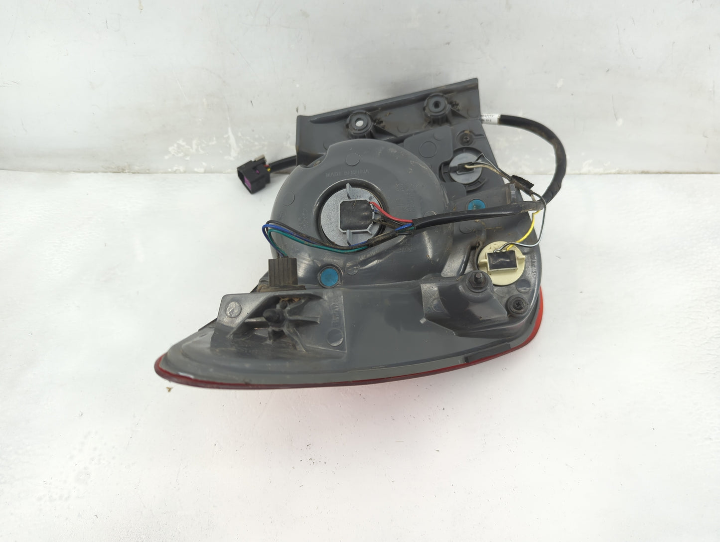 2011-2016 Chevrolet Cruze Tail Light Assembly Passenger Right OEM Fits Fits 2011 2012 2013 2014 2015 2016 OEM Used Auto Part