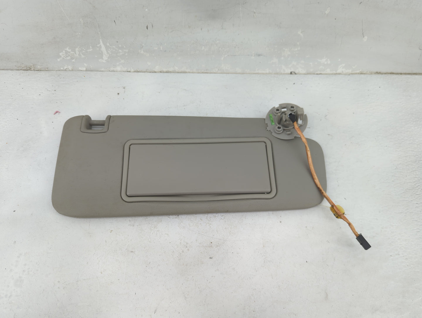 2011-2016 Chevrolet Cruze Sun Visor Shade Replacement Passenger Right Mirror Fits Fits 2011 2012 2013 2014 2015 2016 OEM Use