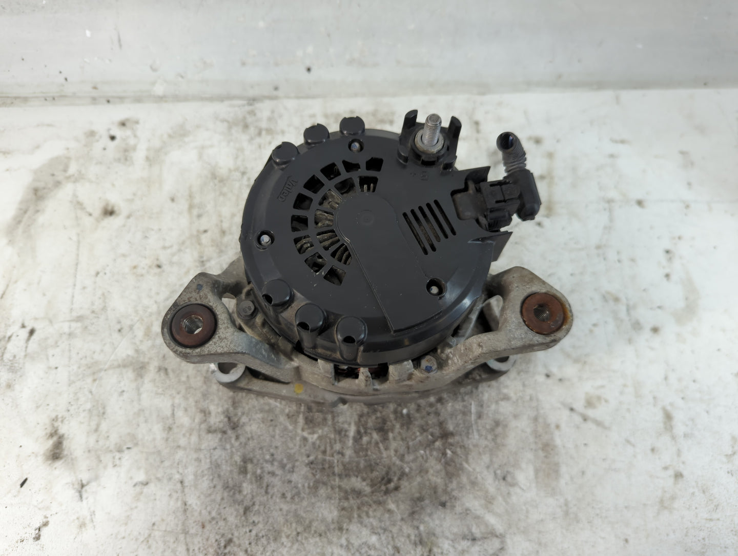 2012-2016 Chevrolet Cruze Alternator Replacement Generator Charging Assembly Engine OEM P/N:13588290 Fits OEM Used Auto Part