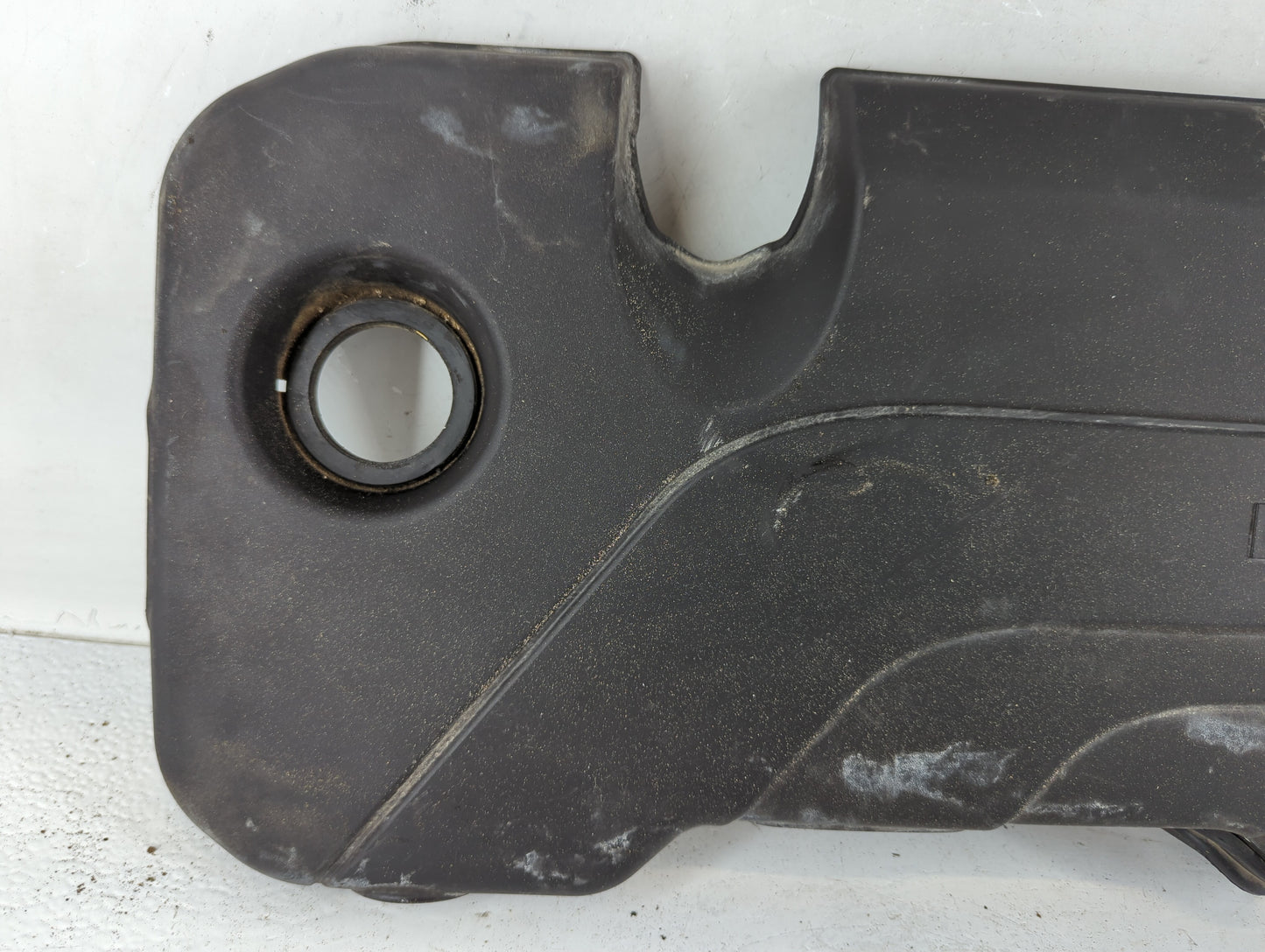 2015 Chevrolet Cruze Engine Cover - Oemusedautoparts1.com