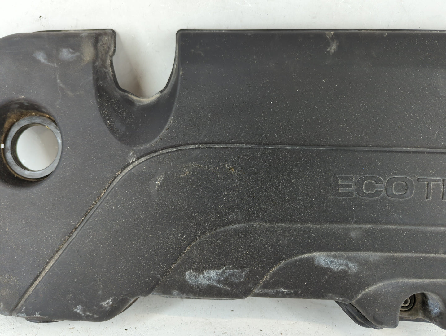 2015 Chevrolet Cruze Engine Cover - Oemusedautoparts1.com