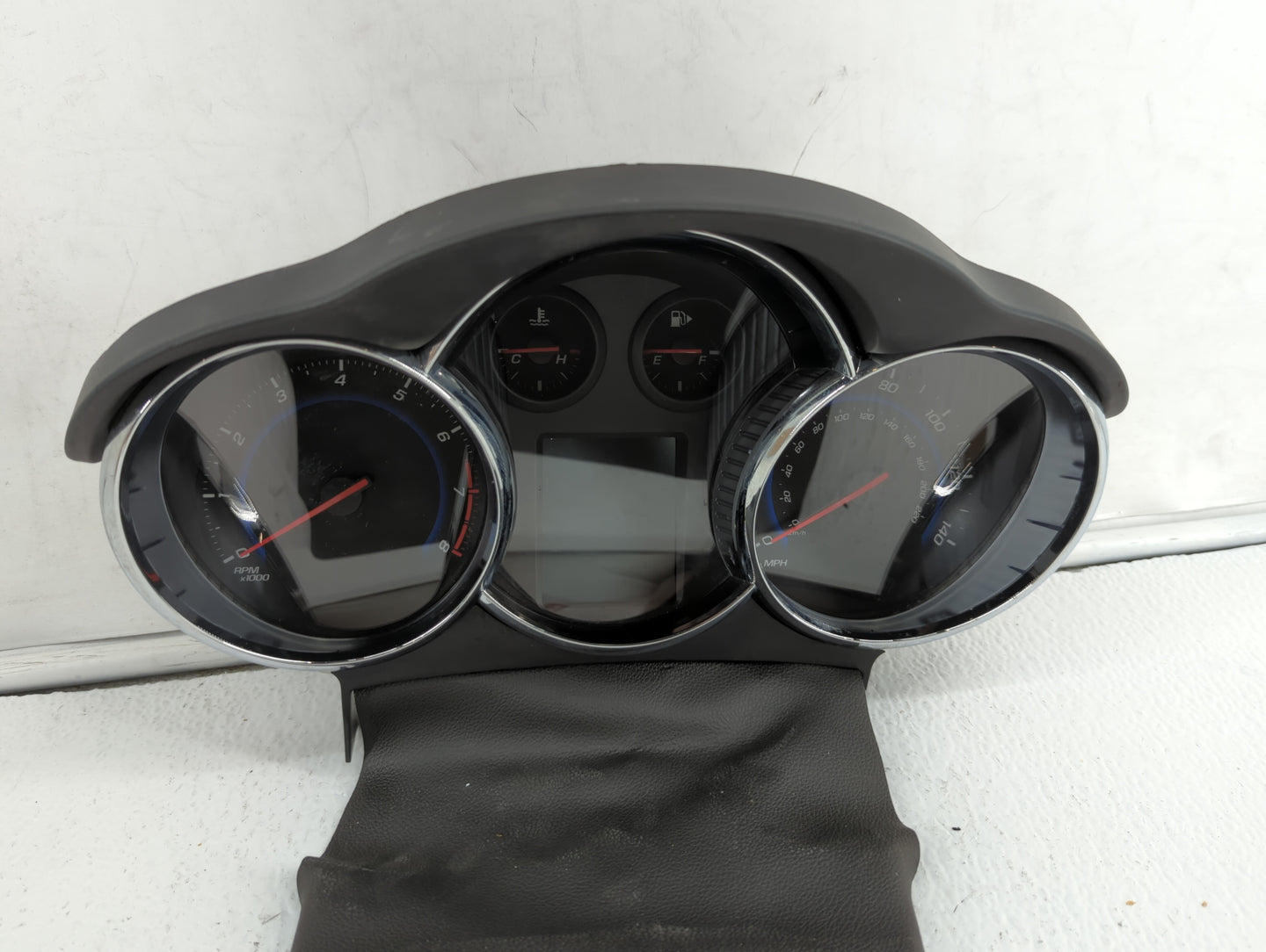 2015 Chevrolet Cruze Limited Instrument Cluster Speedometer Gauges P/N:42362673 Fits Fits 2016 OEM Used Auto Parts - Oemused