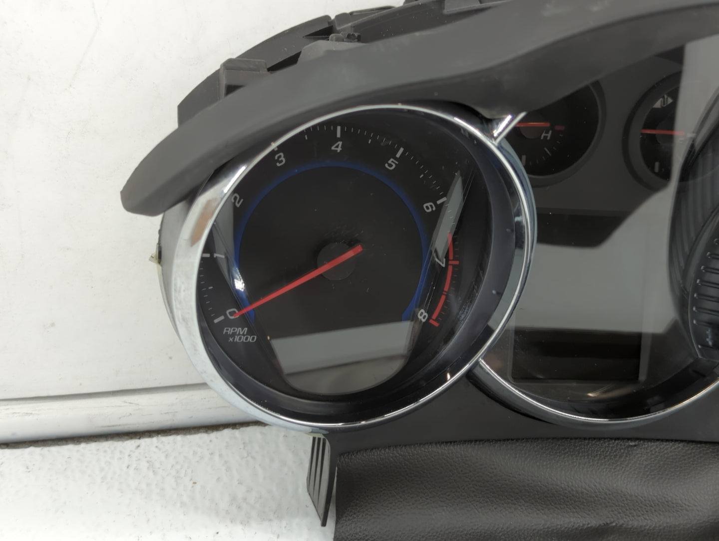 2015 Chevrolet Cruze Limited Instrument Cluster Speedometer Gauges P/N:42362673 Fits Fits 2016 OEM Used Auto Parts - Oemused