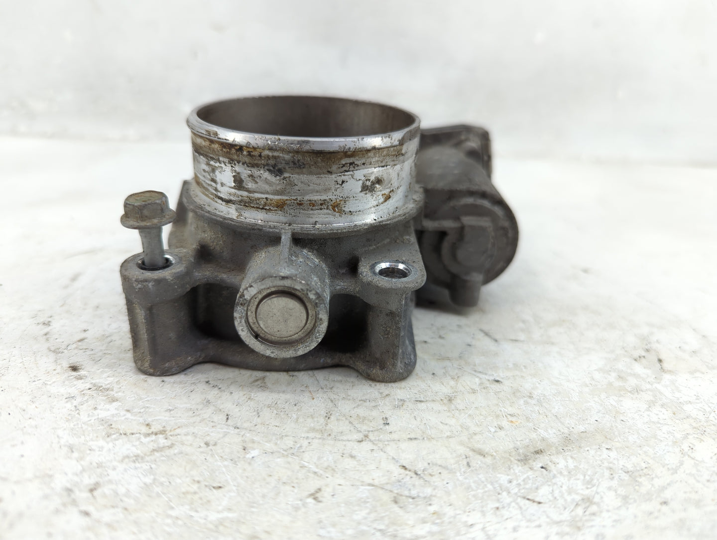 2012-2015 Chevrolet Equinox Throttle Body Fits Fits 2012 2013 2014 2015 OEM Used Auto Parts - Oemusedautoparts1.com