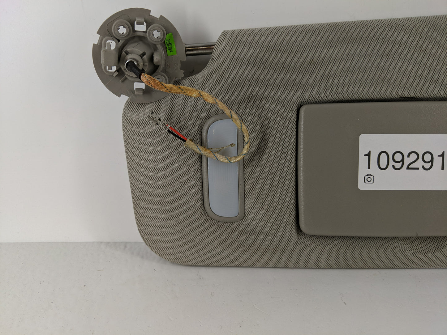 2010-2017 Chevrolet Equinox Sun Visor Shade Replacement Driver Left Mirror Fits Fits 2010 2011 2012 2013 2014 2015 2016 2017