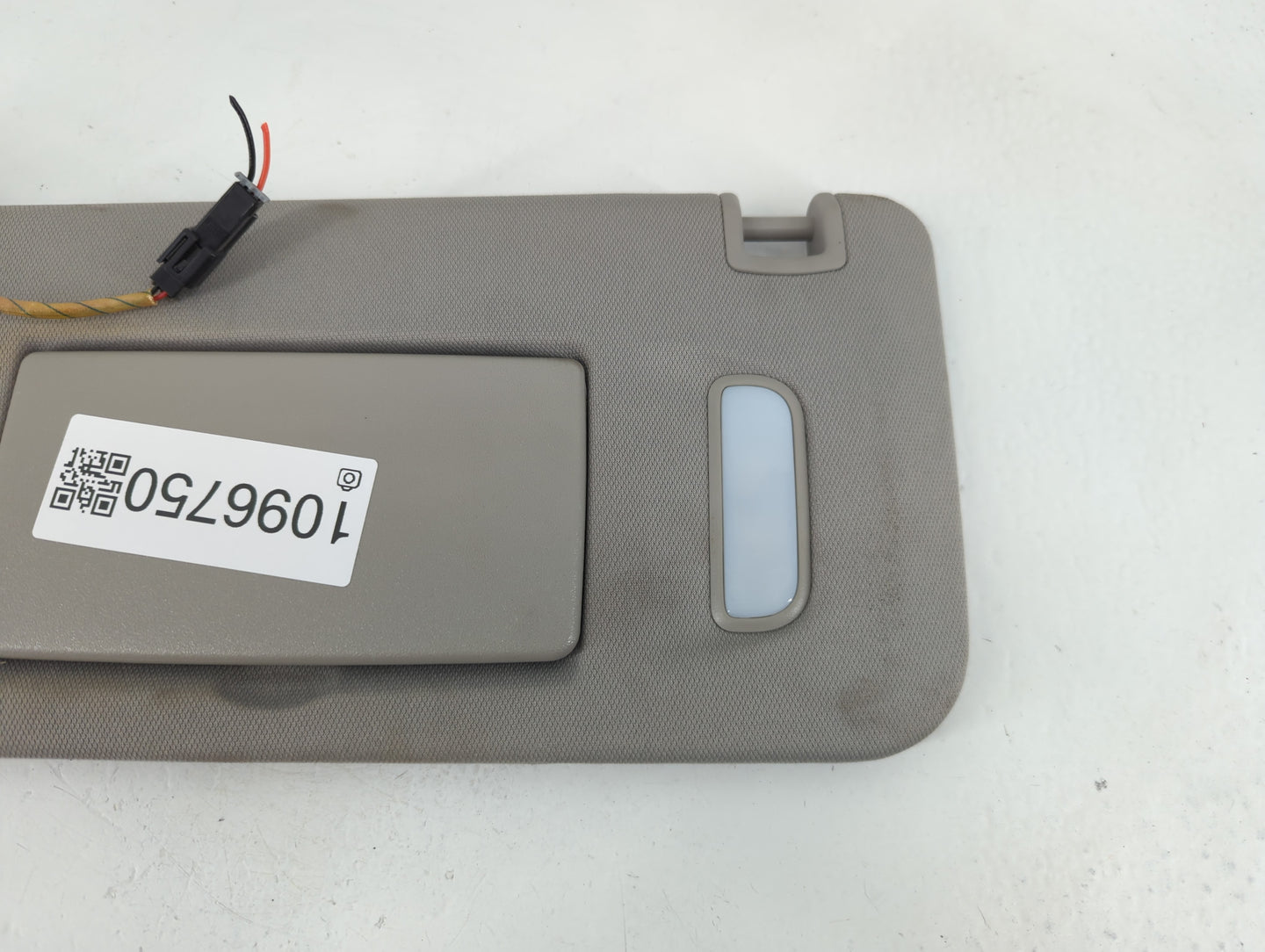 2010-2017 Chevrolet Equinox Sun Visor Shade Replacement Passenger Right Mirror Fits Fits 2010 2011 2012 2013 2014 2015 2016 