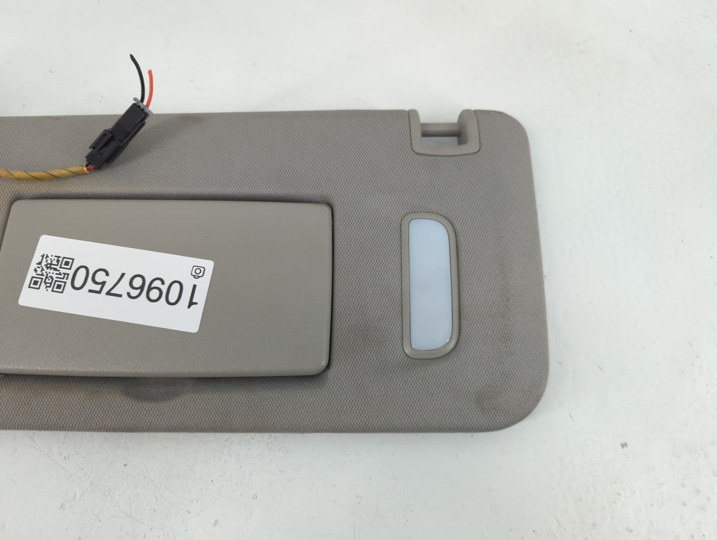 2010-2017 Chevrolet Equinox Sun Visor Shade Replacement Passenger Right Mirror Fits Fits 2010 2011 2012 2013 2014 2015 2016 