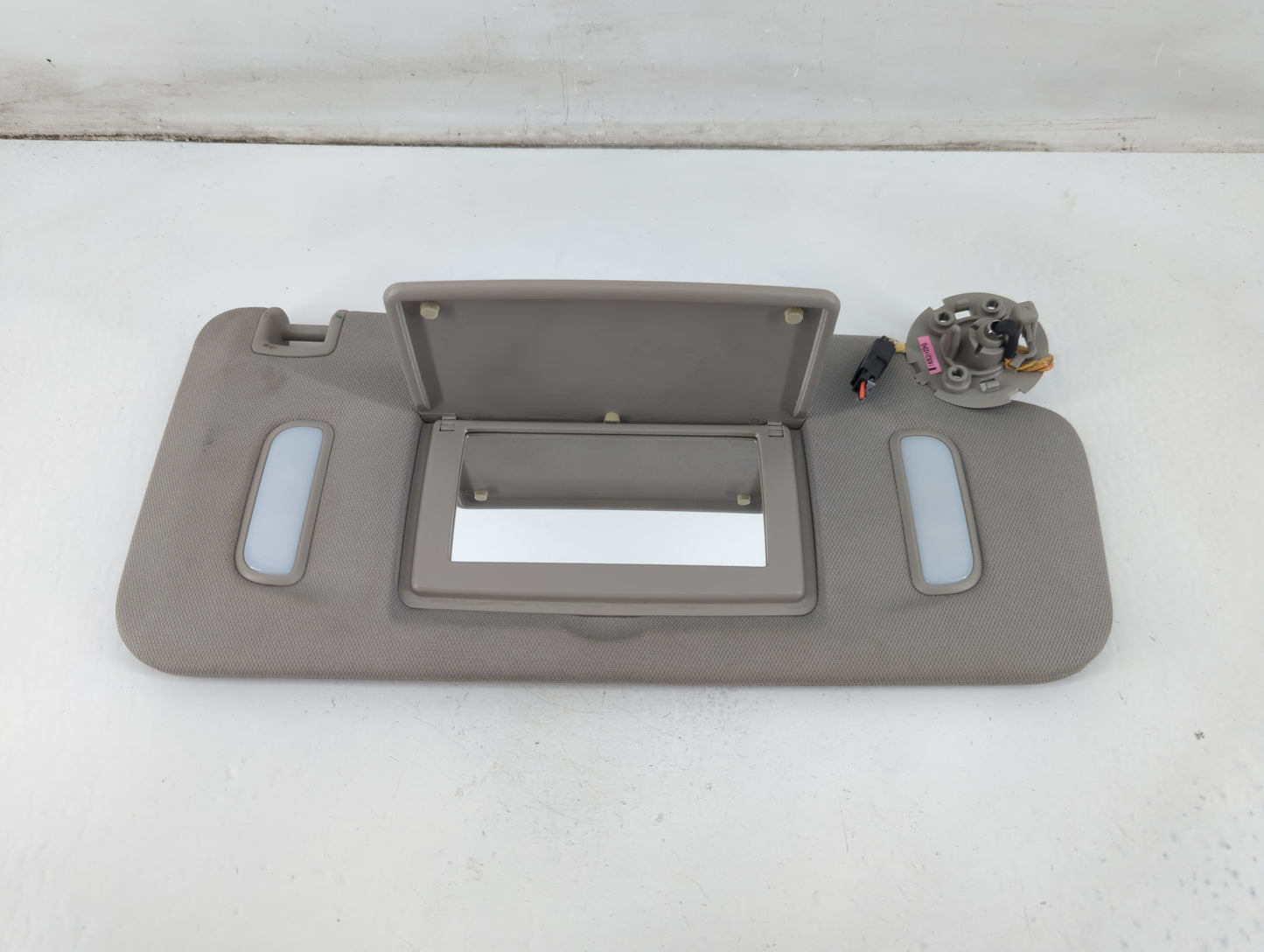 2010-2017 Chevrolet Equinox Sun Visor Shade Replacement Passenger Right Mirror Fits Fits 2010 2011 2012 2013 2014 2015 2016 