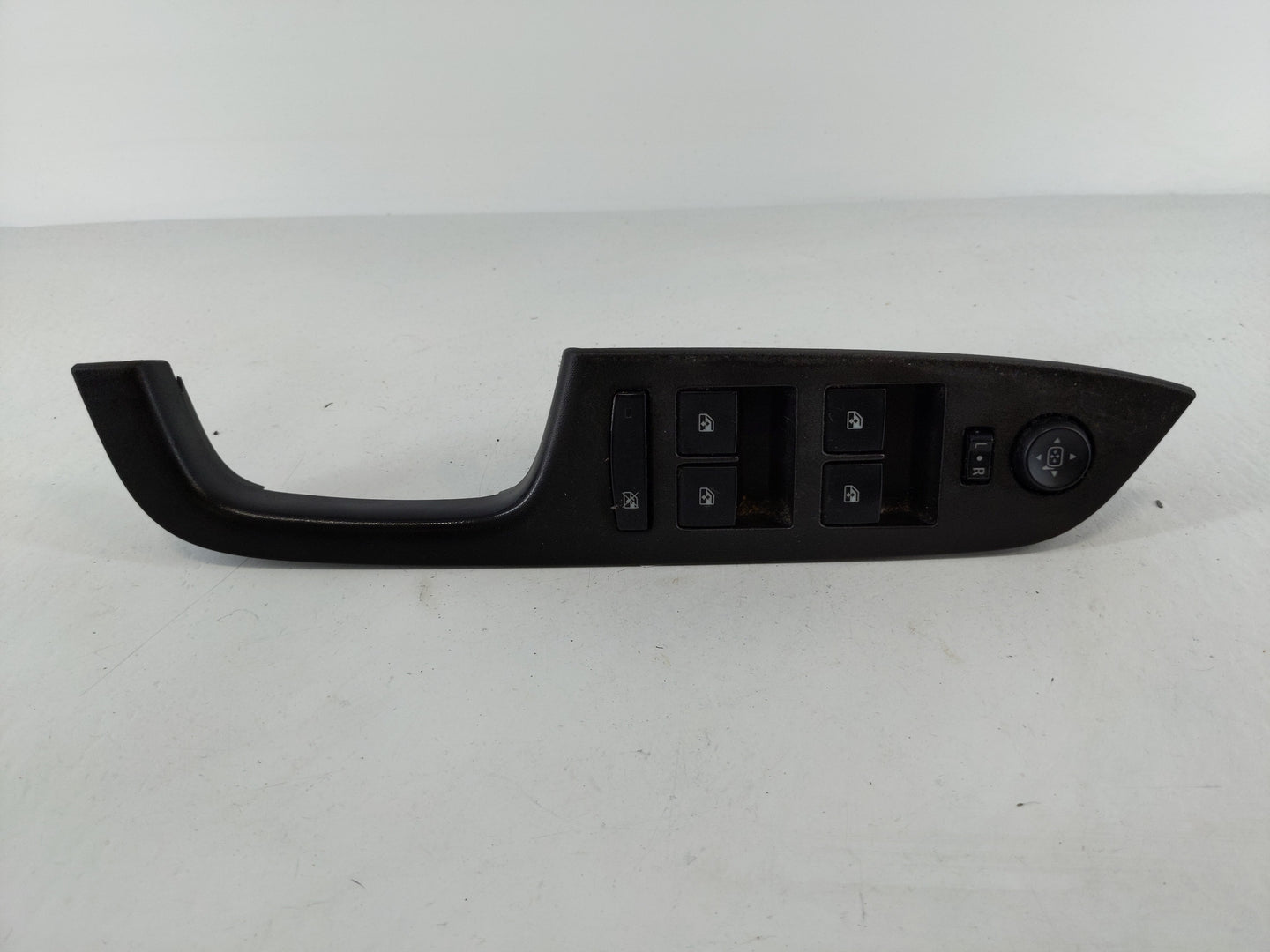 2010-2017 Chevrolet Equinox Master Power Window Switch Replacement Driver Side Left P/N:20917599 Fits OEM Used Auto Parts - 