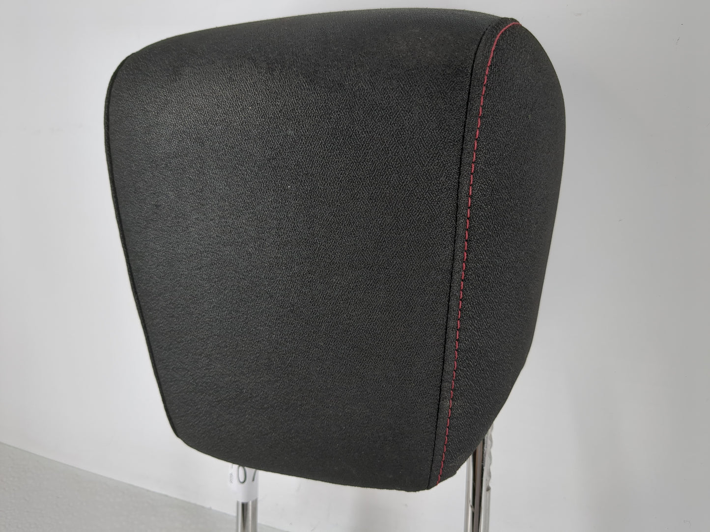 2014-2017 Chevrolet Equinox Headrest Head Rest Front Driver Passenger Seat Fits Fits 2014 2015 2016 2017 OEM Used Auto Parts