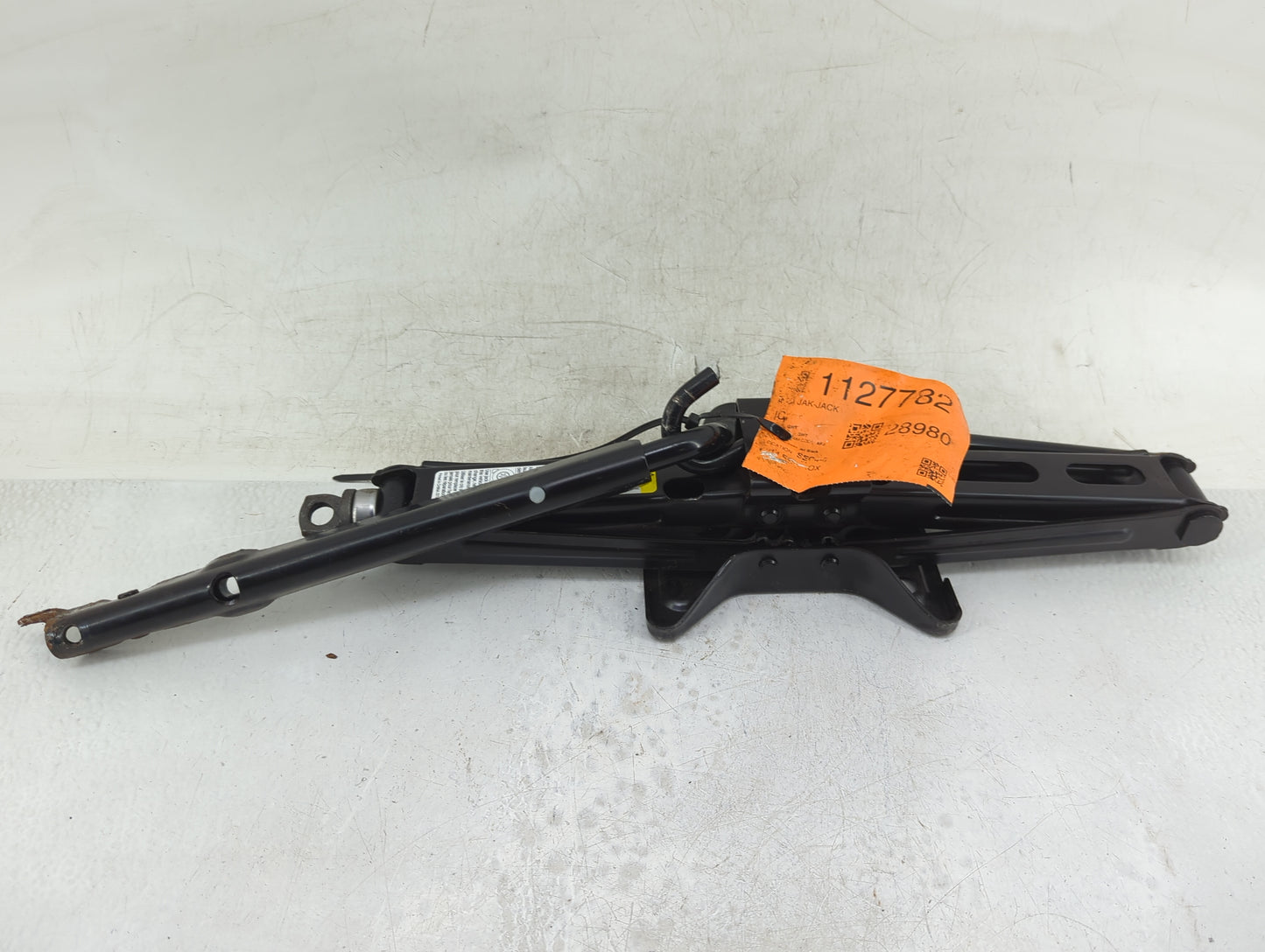 2014 Chevrolet Equinox Spare Scissor Car Jack 1127782 - Oemusedautoparts1.com
