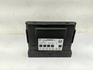 2014-2015 Chevrolet Equinox Body Control Module Bcm Inner Cabin Fuse Box 1135327 - Oemusedautoparts1.com