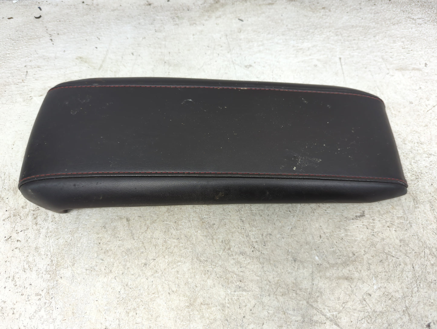 2014-2015 Chevrolet Equinox Center Console Armrest Cover Lid Fits Fits 2014 2015 OEM Used Auto Parts - Oemusedautoparts1.com
