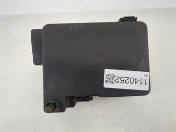 2013-2016 Chevrolet Equinox Fusebox Fuse Box Panel Relay Module P/N:22929762 Fits Fits 2013 2014 2015 2016 OEM Used Auto Par