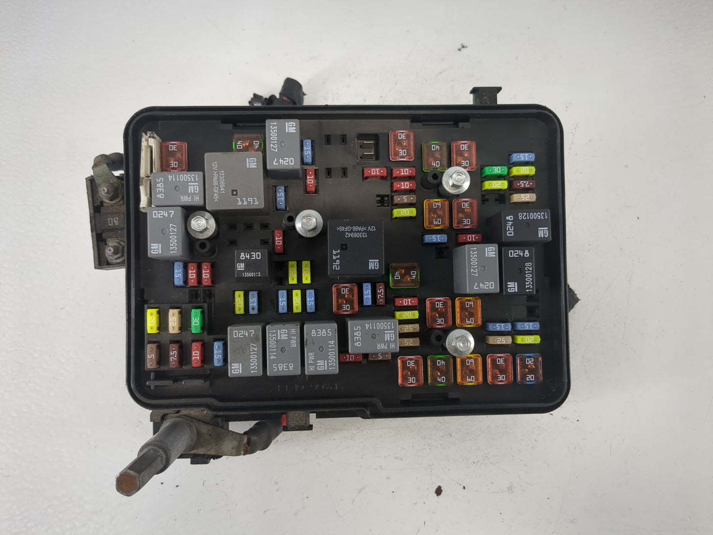 2013-2016 Chevrolet Equinox Fusebox Fuse Box Panel Relay Module P/N:22929762 Fits Fits 2013 2014 2015 2016 OEM Used Auto Par