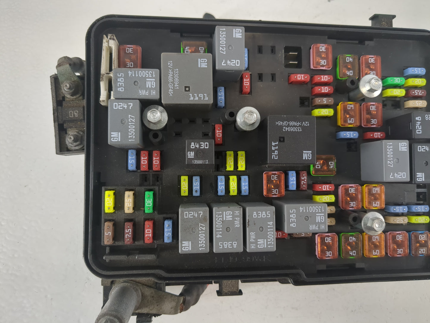 2013-2016 Chevrolet Equinox Fusebox Fuse Box Panel Relay Module P/N:22929762 Fits Fits 2013 2014 2015 2016 OEM Used Auto Par