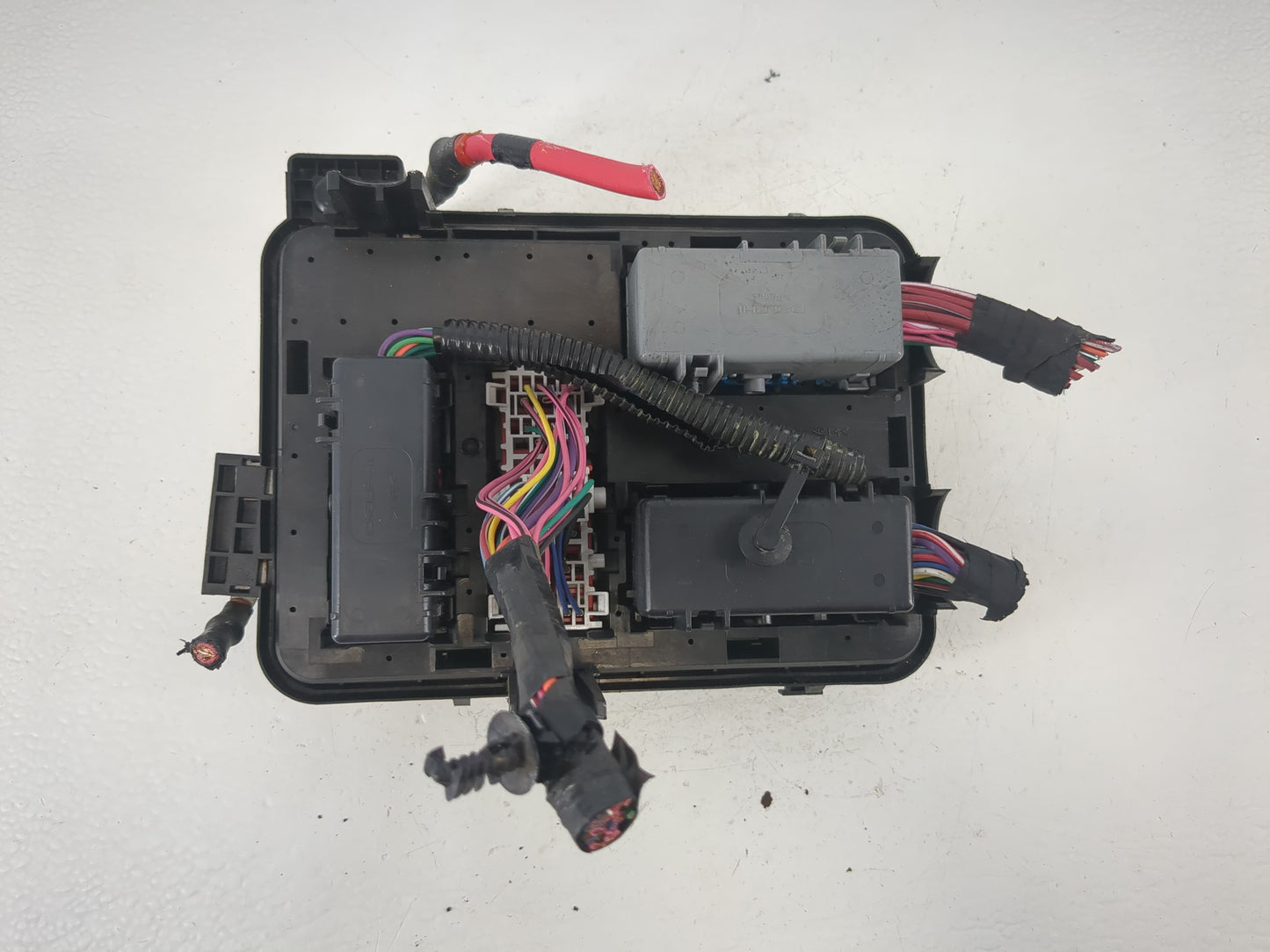 2013-2016 Chevrolet Equinox Fusebox Fuse Box Panel Relay Module P/N:22929762 Fits Fits 2013 2014 2015 2016 OEM Used Auto Par