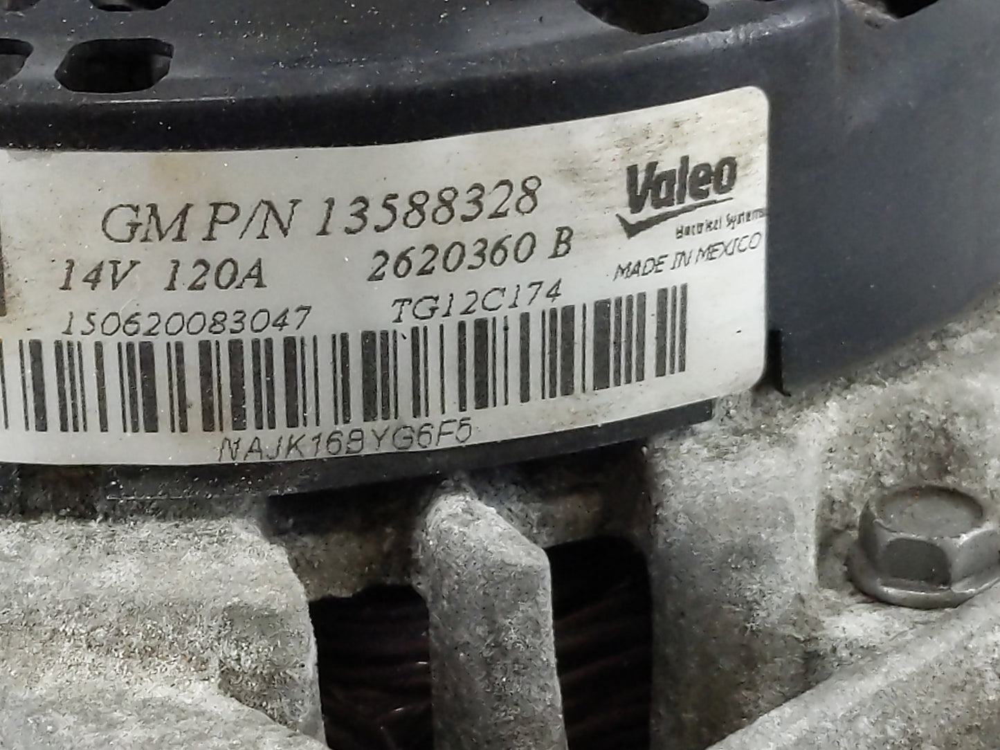 2010-2017 Chevrolet Equinox Alternator Replacement Generator Charging Assembly Engine OEM P/N:13588328 Fits OEM Used Auto Pa