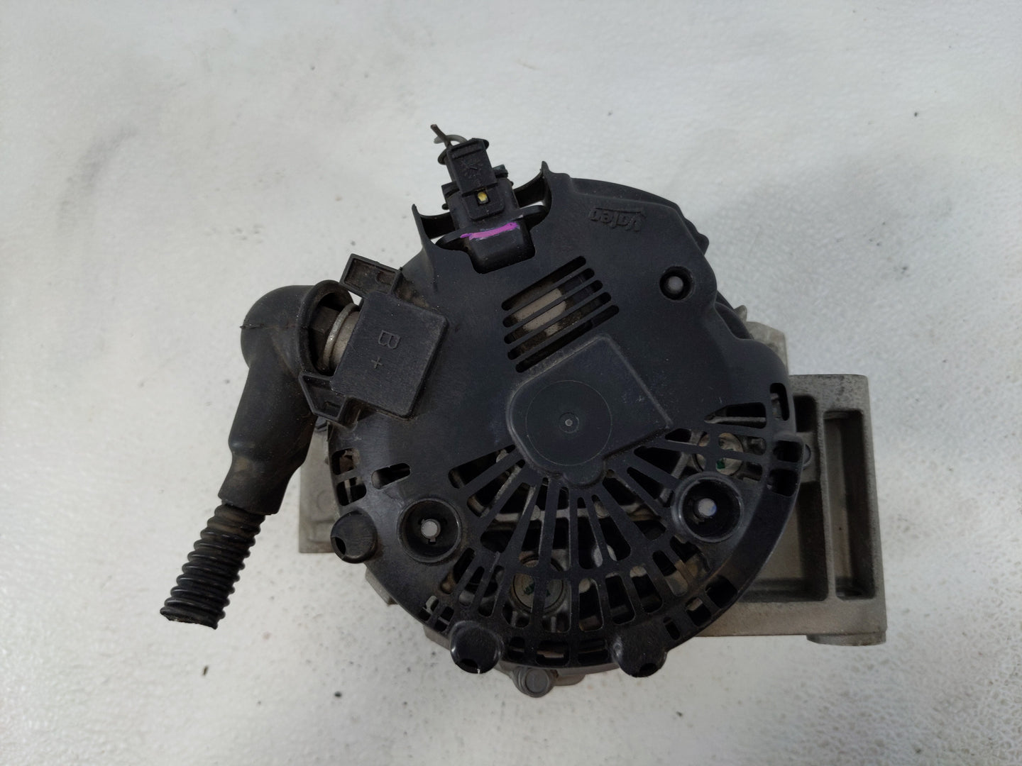 2010-2017 Chevrolet Equinox Alternator Replacement Generator Charging Assembly Engine OEM P/N:13588328 Fits OEM Used Auto Pa