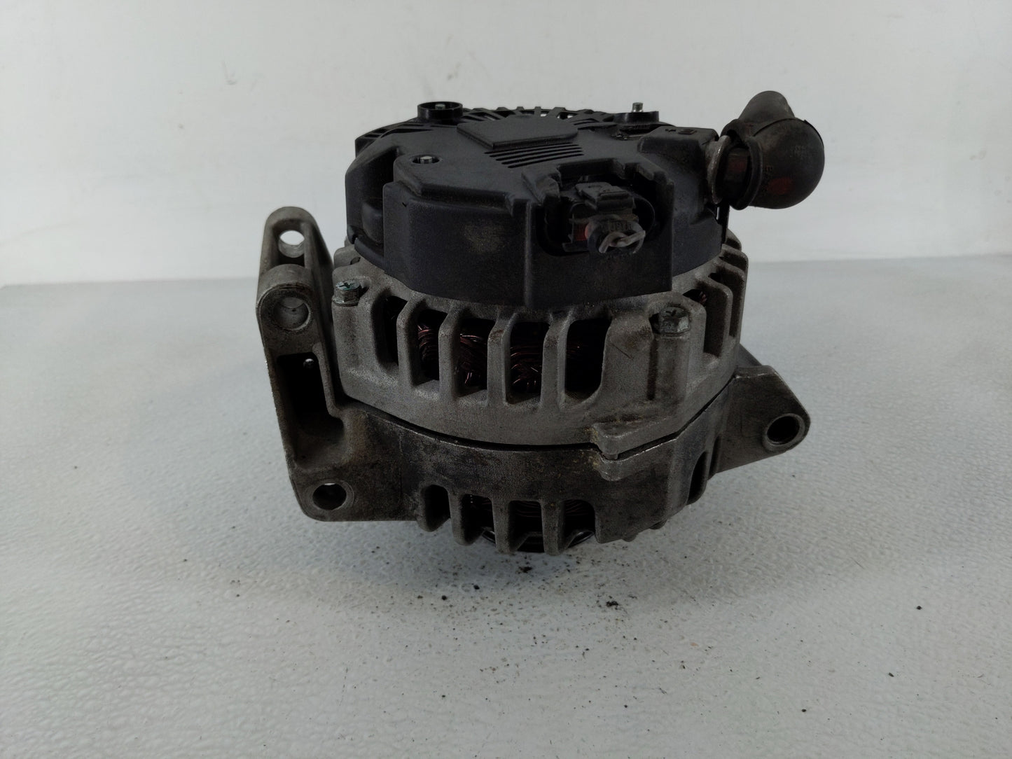 2010-2017 Chevrolet Equinox Alternator Replacement Generator Charging Assembly Engine OEM Fits OEM Used Auto Parts - Oemused