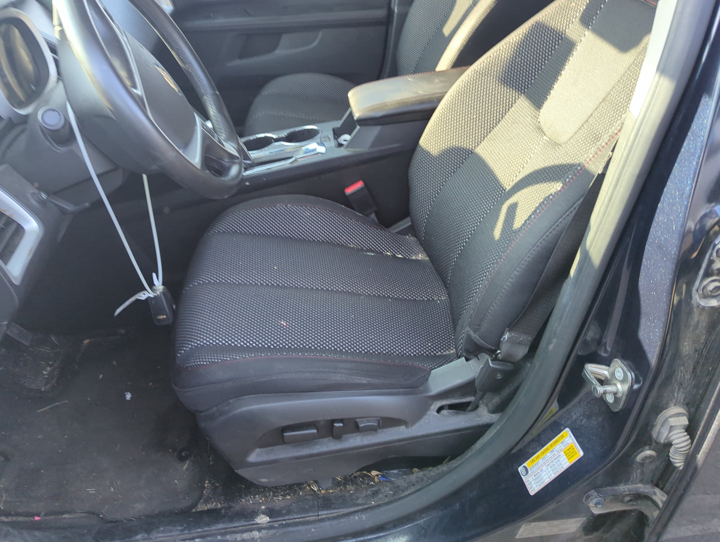 2014-2017 Chevrolet Equinox Driver Front Seat Oem - Oemusedautoparts1.com