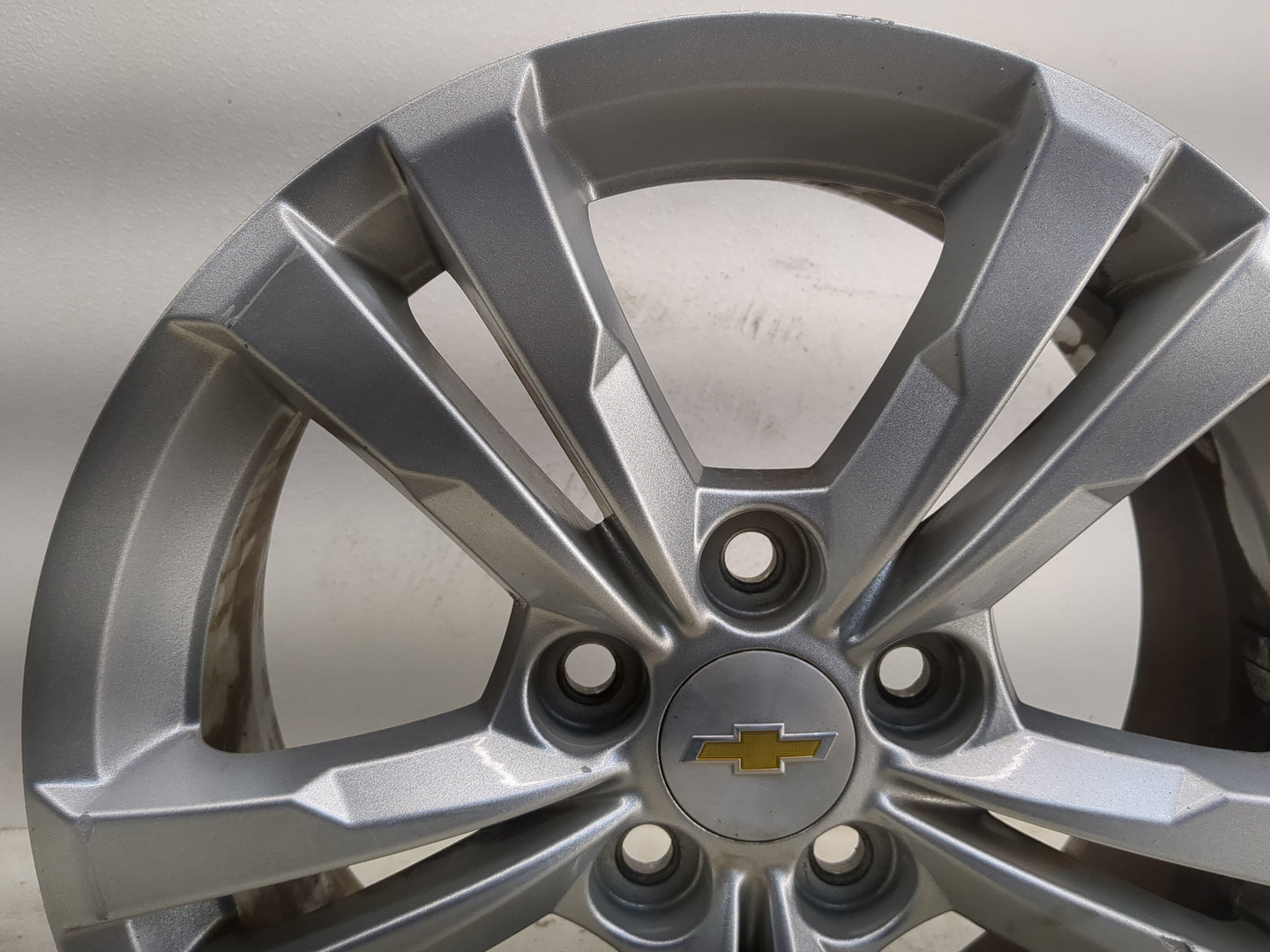 2010-2017 Chevrolet Equinox Oem Wheel Rim 1172471 - Oemusedautoparts1.com