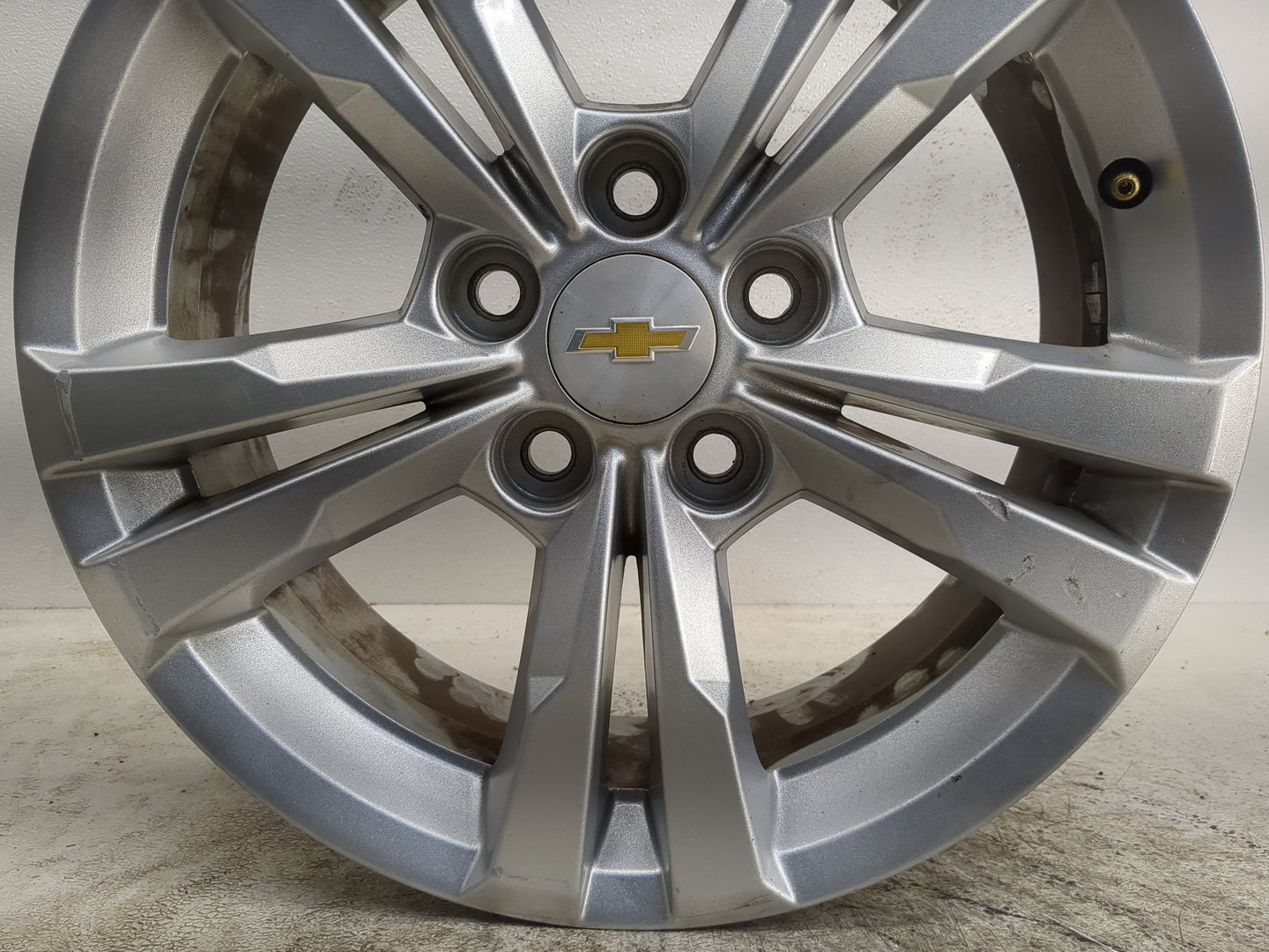 2010-2017 Chevrolet Equinox Oem Wheel Rim 1172471 - Oemusedautoparts1.com