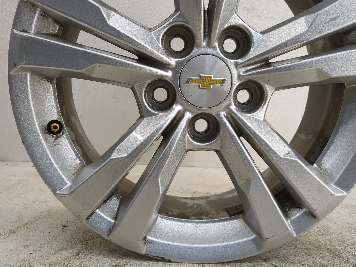 2010-2017 Chevrolet Equinox Oem Wheel Rim 1172472 - Oemusedautoparts1.com