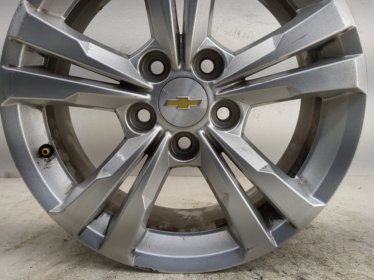 2010-2017 Chevrolet Equinox Oem Wheel Rim 1172472 - Oemusedautoparts1.com
