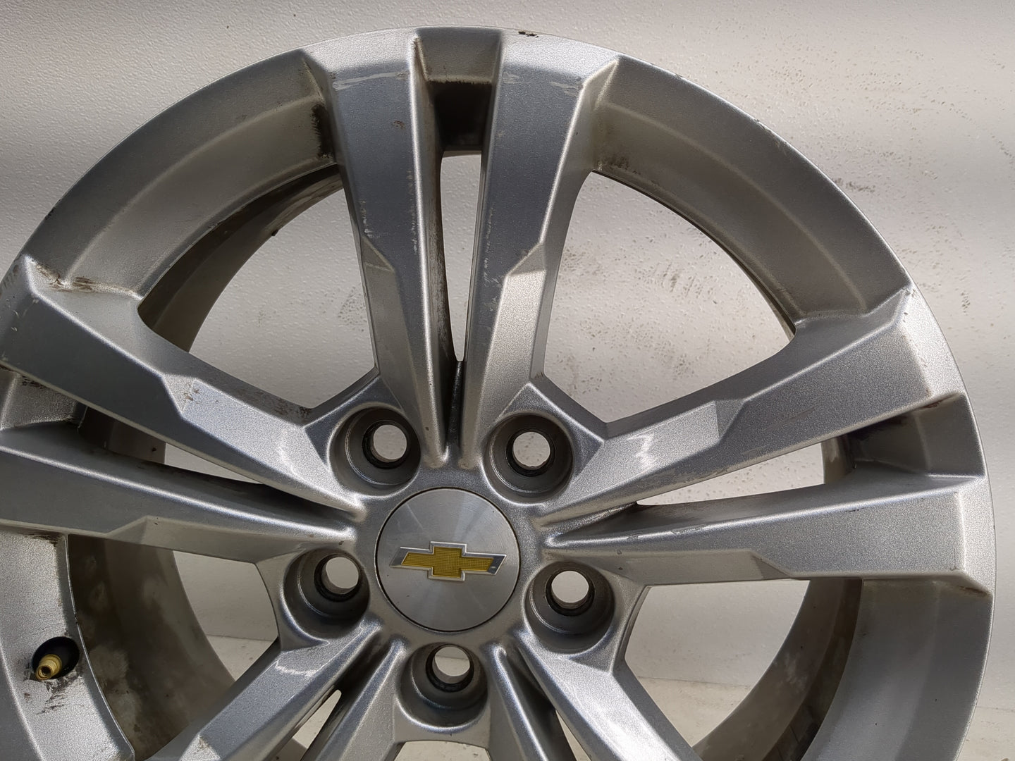 2010-2017 Chevrolet Equinox Oem Wheel Rim 1172472 - Oemusedautoparts1.com