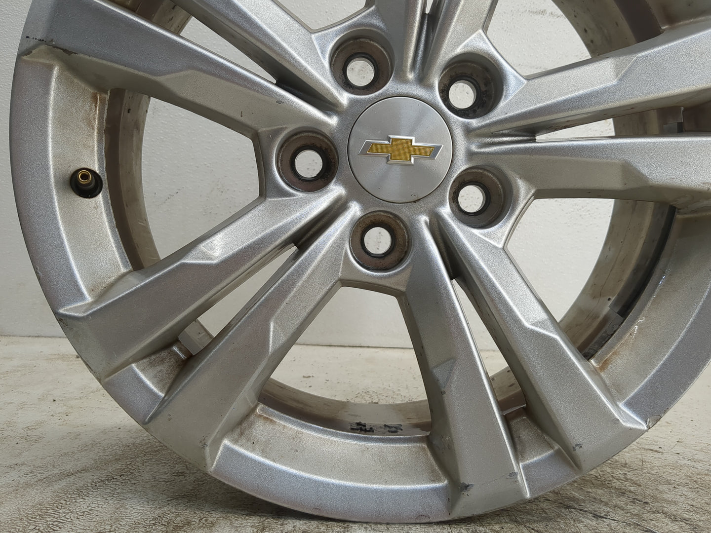 2010-2017 Chevrolet Equinox Oem Wheel Rim - Oemusedautoparts1.com