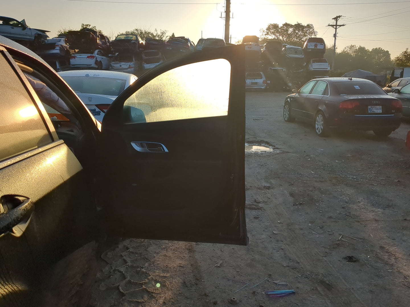 2012-2017 Chevrolet Equinox Passenger Front Door Oem 1175023 - Oemusedautoparts1.com