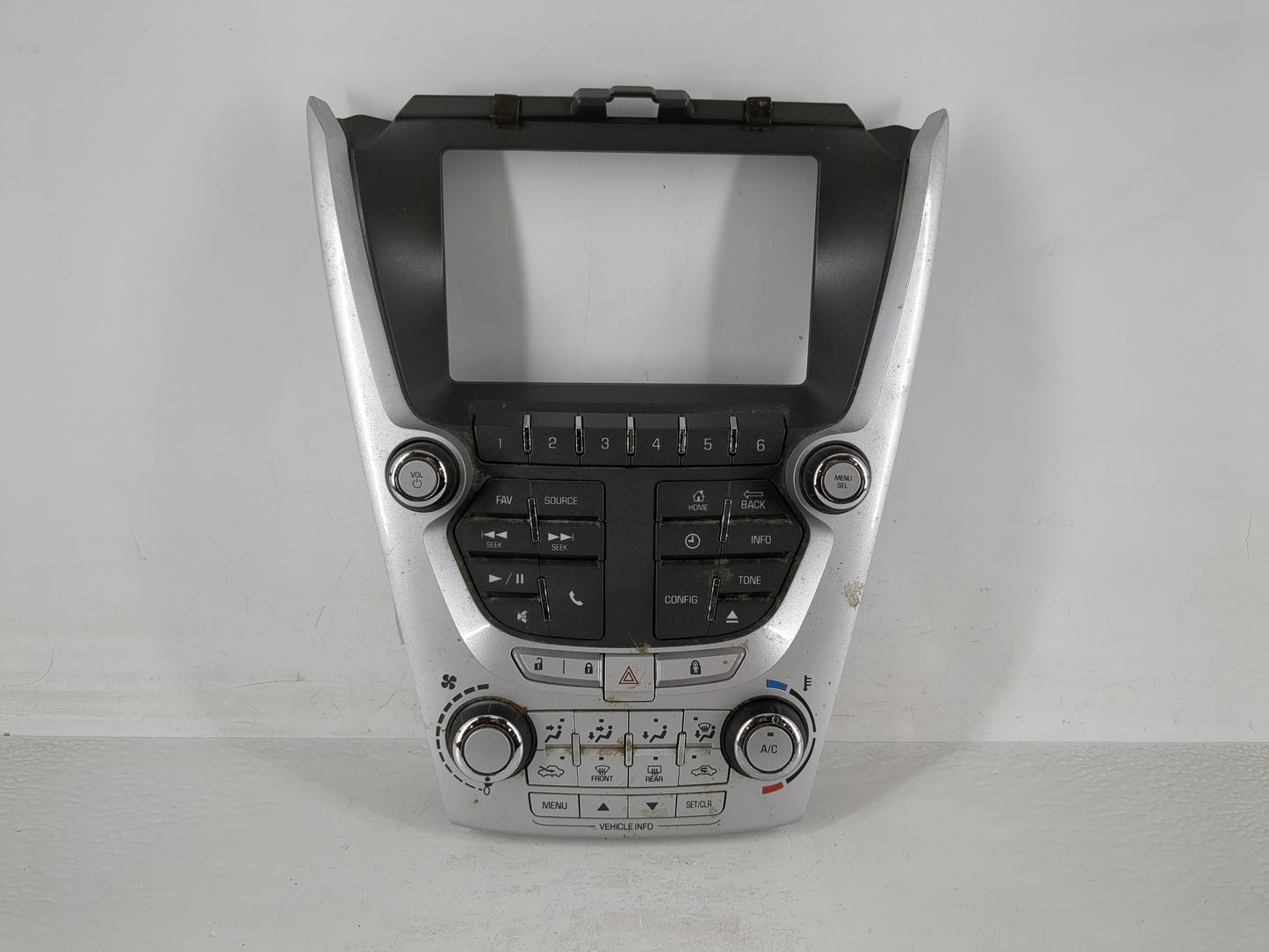 2012-2015 Chevrolet Equinox Radio AM FM Cd Player Receiver Replacement P/N:23450883 Fits Fits 2012 2013 2014 2015 OEM Used A