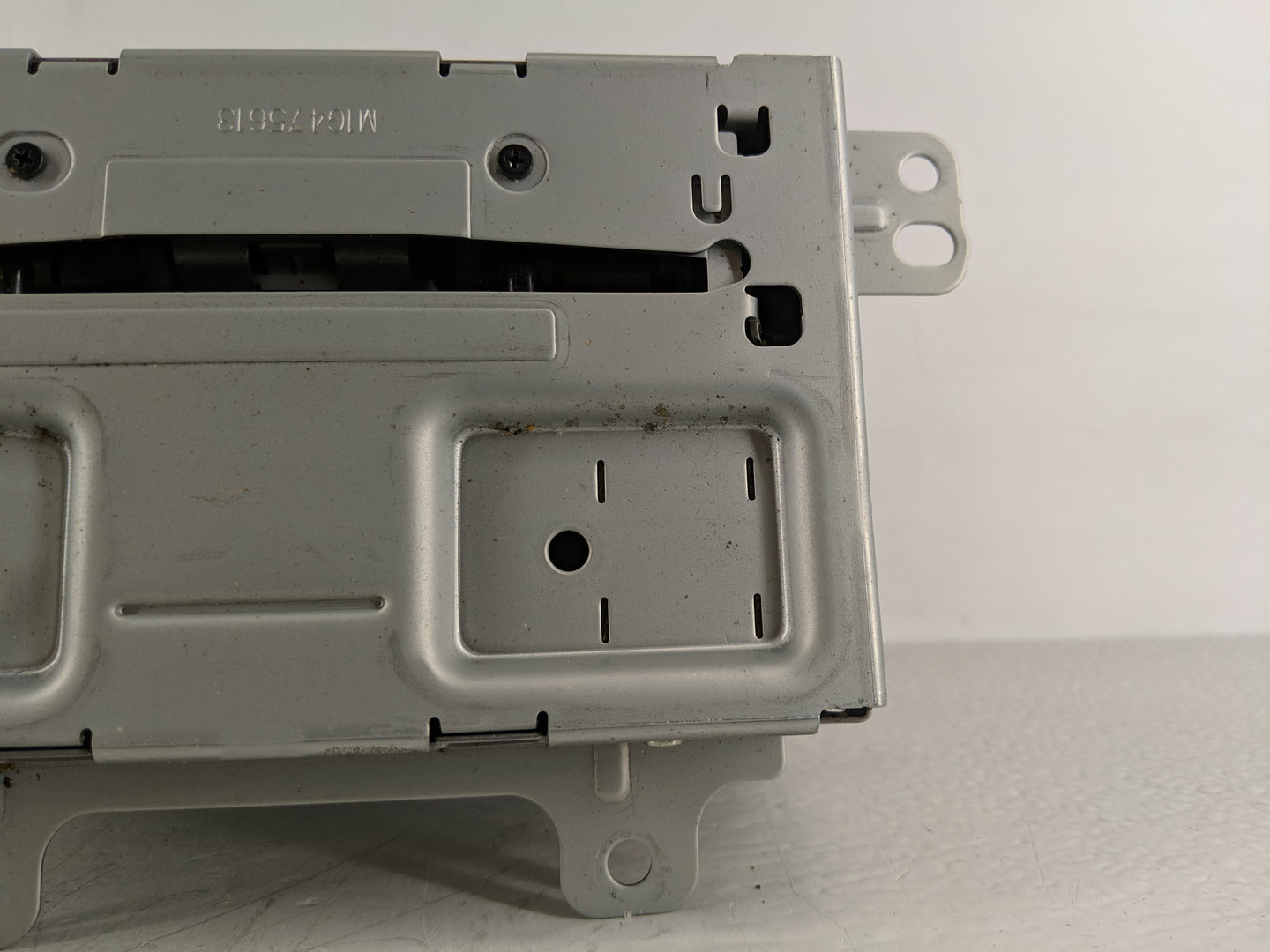 2015 Chevrolet Equinox Radio AM FM Cd Player Receiver Replacement P/N:23495273 Fits OEM Used Auto Parts - Oemusedautoparts1.