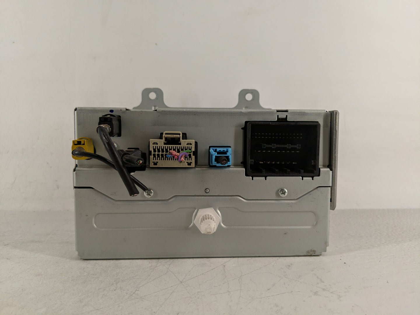 2015 Chevrolet Equinox Radio AM FM Cd Player Receiver Replacement P/N:23495273 Fits OEM Used Auto Parts - Oemusedautoparts1.