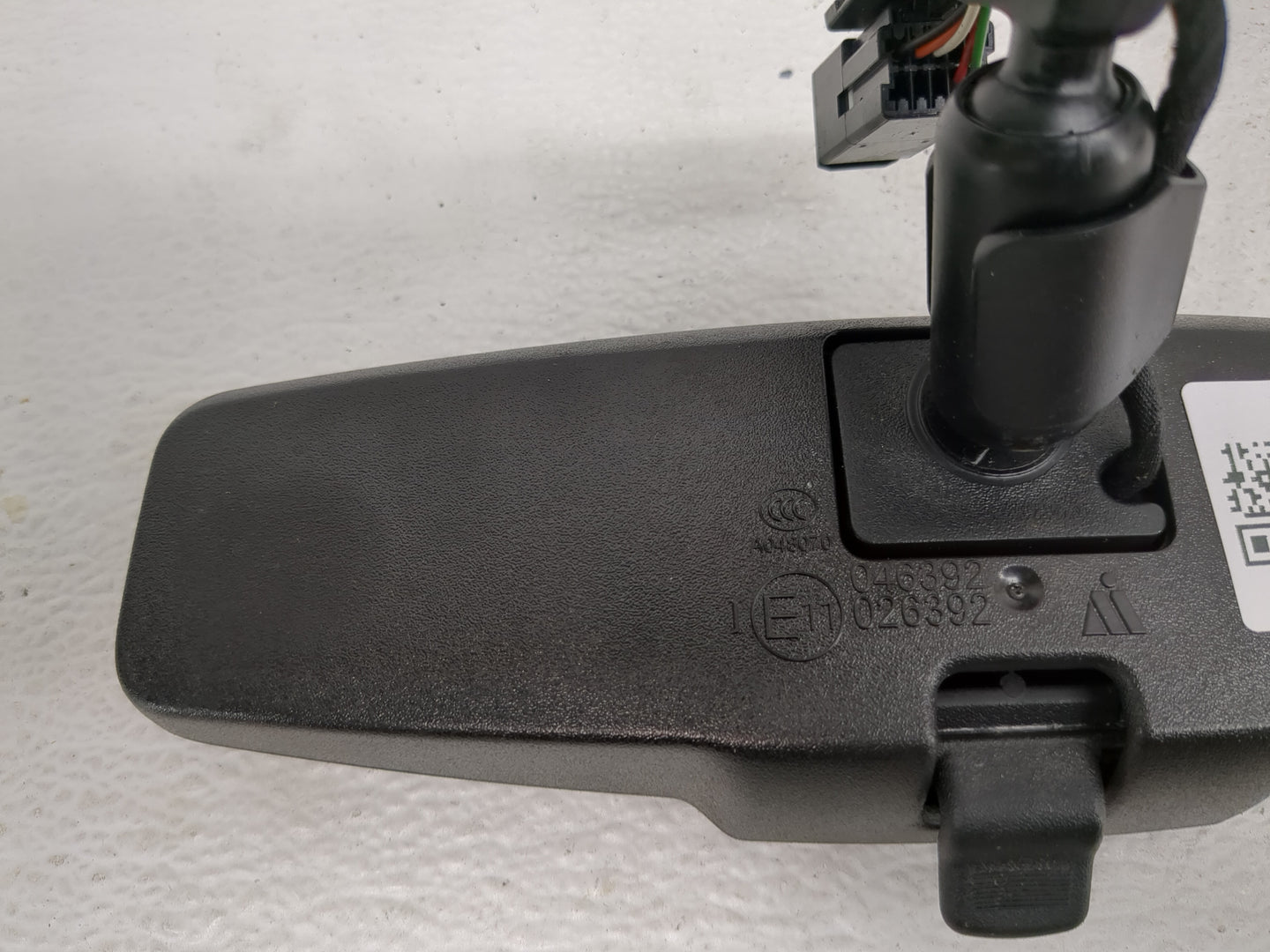 2010-2017 Chevrolet Equinox Interior Rear View Mirror Replacement OEM P/N:E11026392 E11046392 Fits OEM Used Auto Parts - Oem