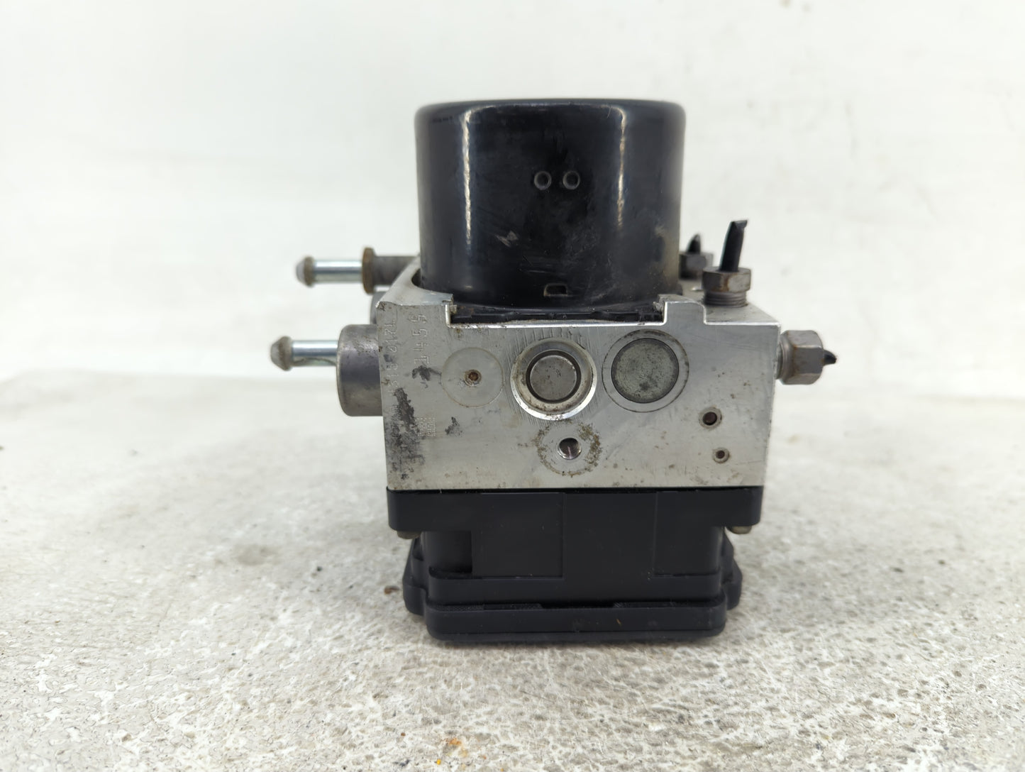 2012-2017 Chevrolet Equinox ABS Pump Control Module Replacement Fits Fits 2012 2013 2014 2015 2016 2017 OEM Used Auto Parts 