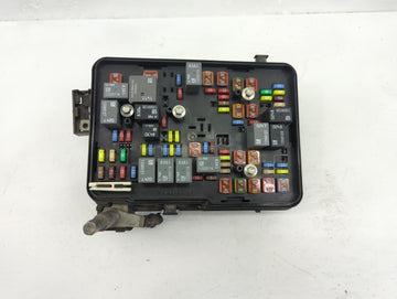 2013-2016 Chevrolet Equinox Fusebox Fuse Box Panel Relay Module Fits Fits 2013 2014 2015 2016 OEM Used Auto Parts - Oemuseda
