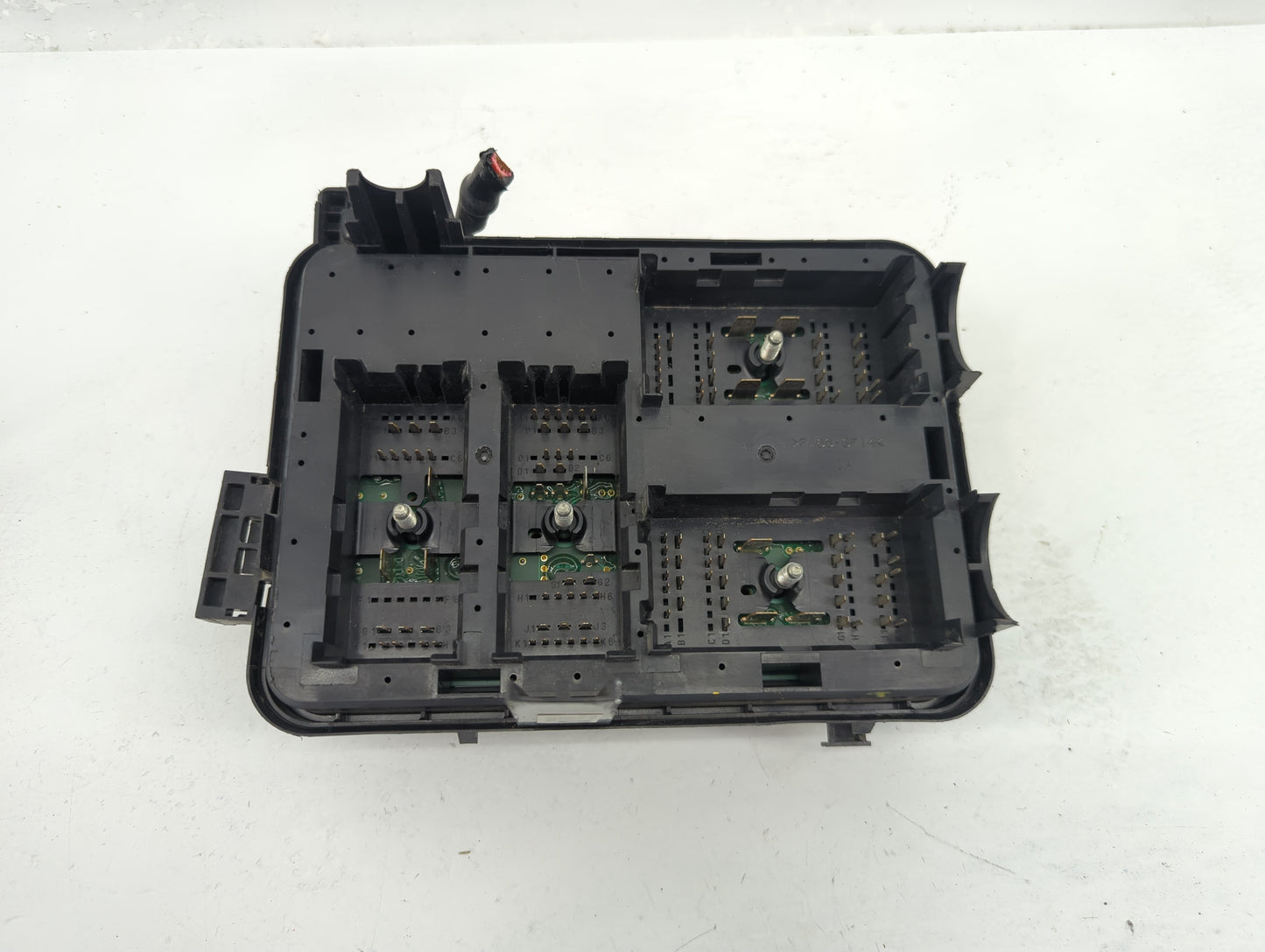 2013-2016 Chevrolet Equinox Fusebox Fuse Box Panel Relay Module Fits Fits 2013 2014 2015 2016 OEM Used Auto Parts - Oemuseda