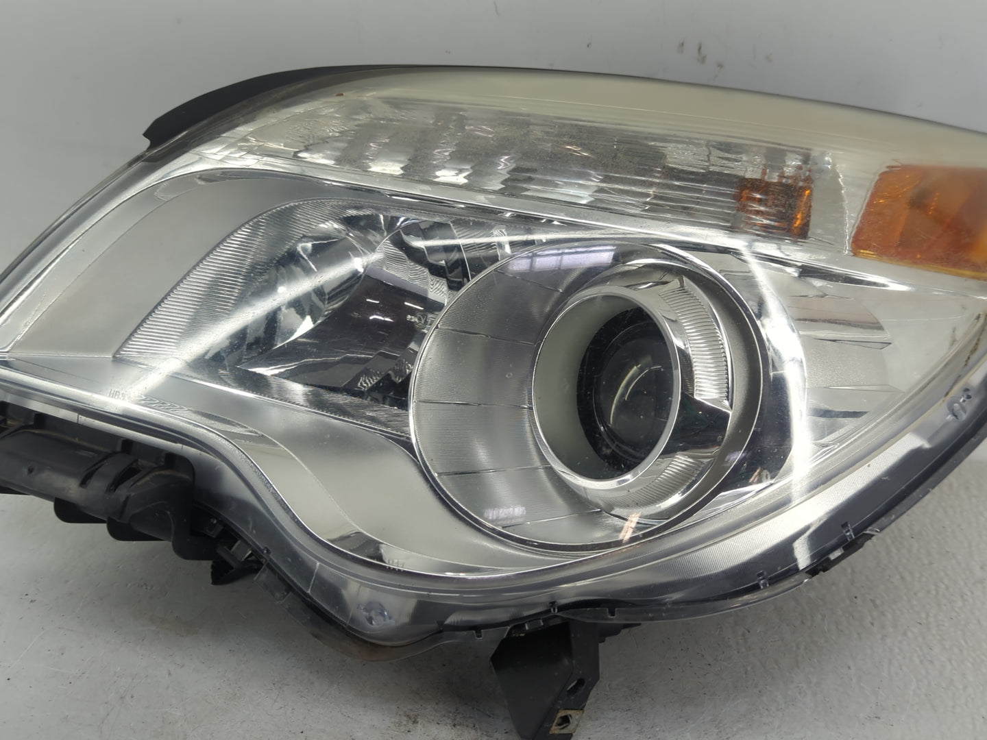 2010-2015 Chevrolet Equinox Driver Left Oem Head Light Headlight Lamp - Oemusedautoparts1.com