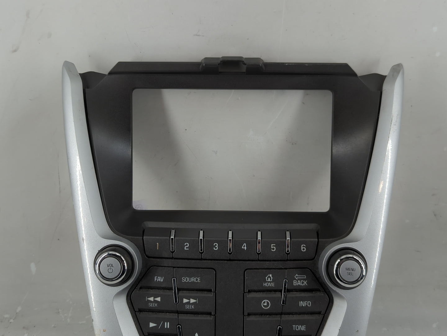 2012-2015 Chevrolet Equinox Radio Control Panel - Oemusedautoparts1.com