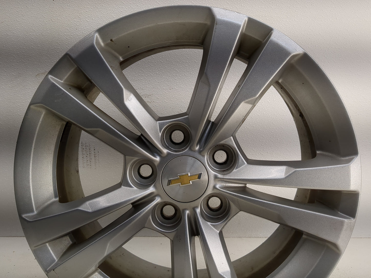 2010-2017 Chevrolet Equinox Oem Wheel Rim 1247589 - Oemusedautoparts1.com
