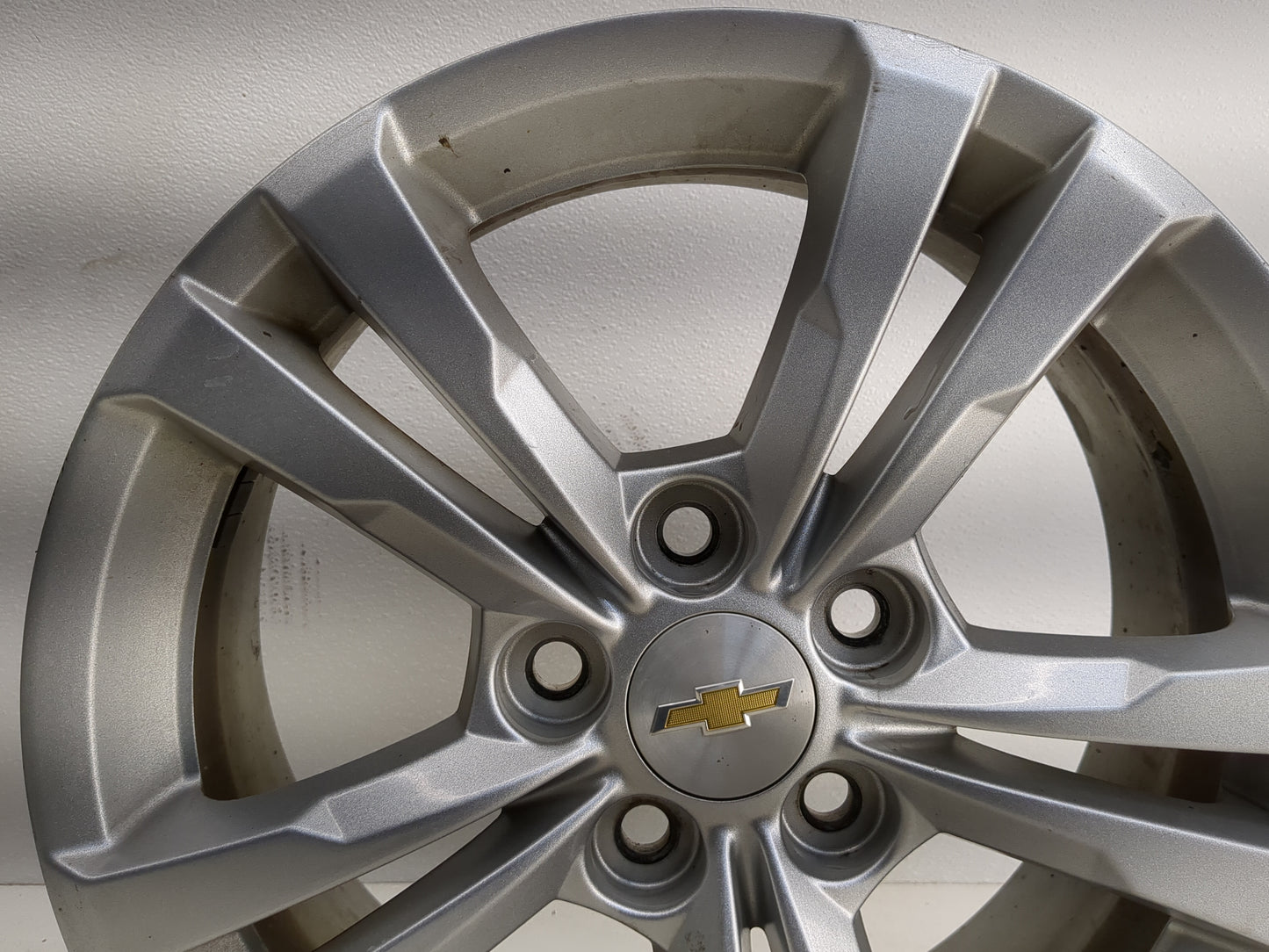 2010-2017 Chevrolet Equinox Oem Wheel Rim 1247589 - Oemusedautoparts1.com