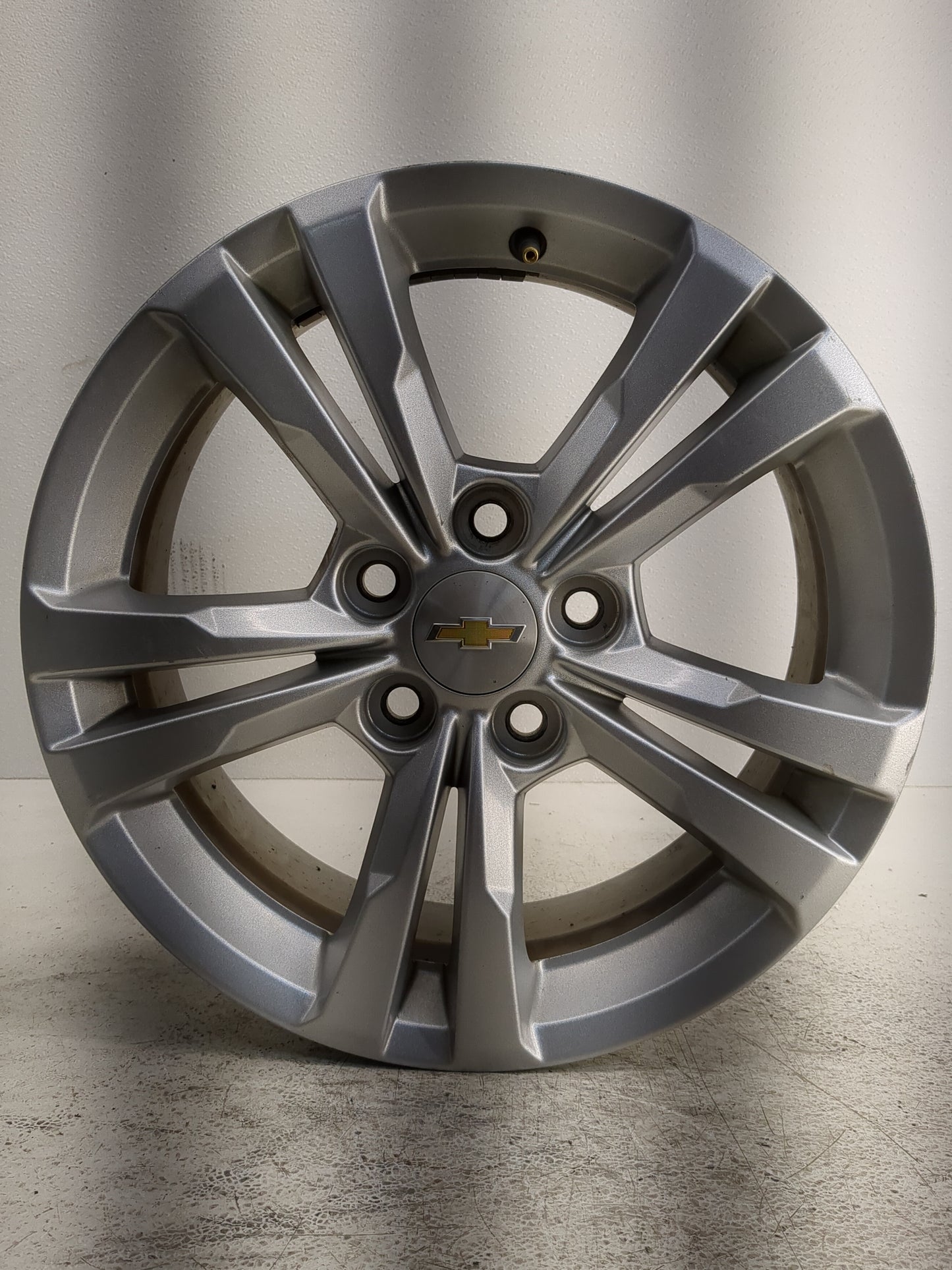 2010-2017 Chevrolet Equinox Oem Wheel Rim - Oemusedautoparts1.com