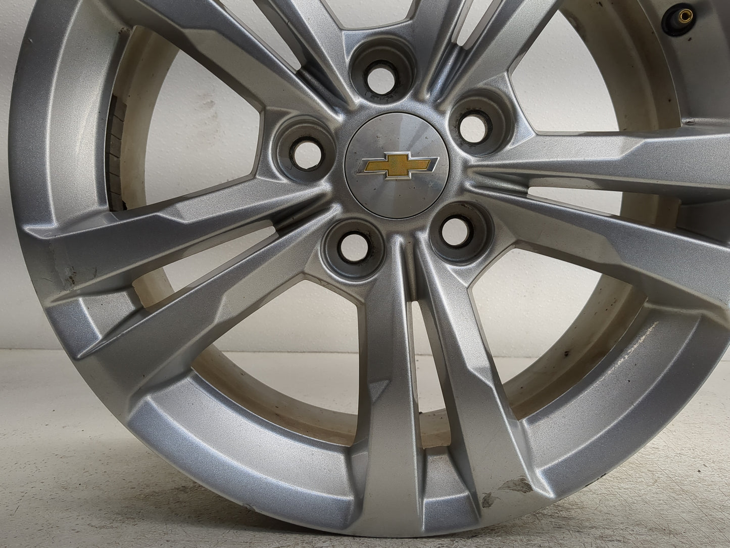2010-2017 Chevrolet Equinox Oem Wheel Rim - Oemusedautoparts1.com