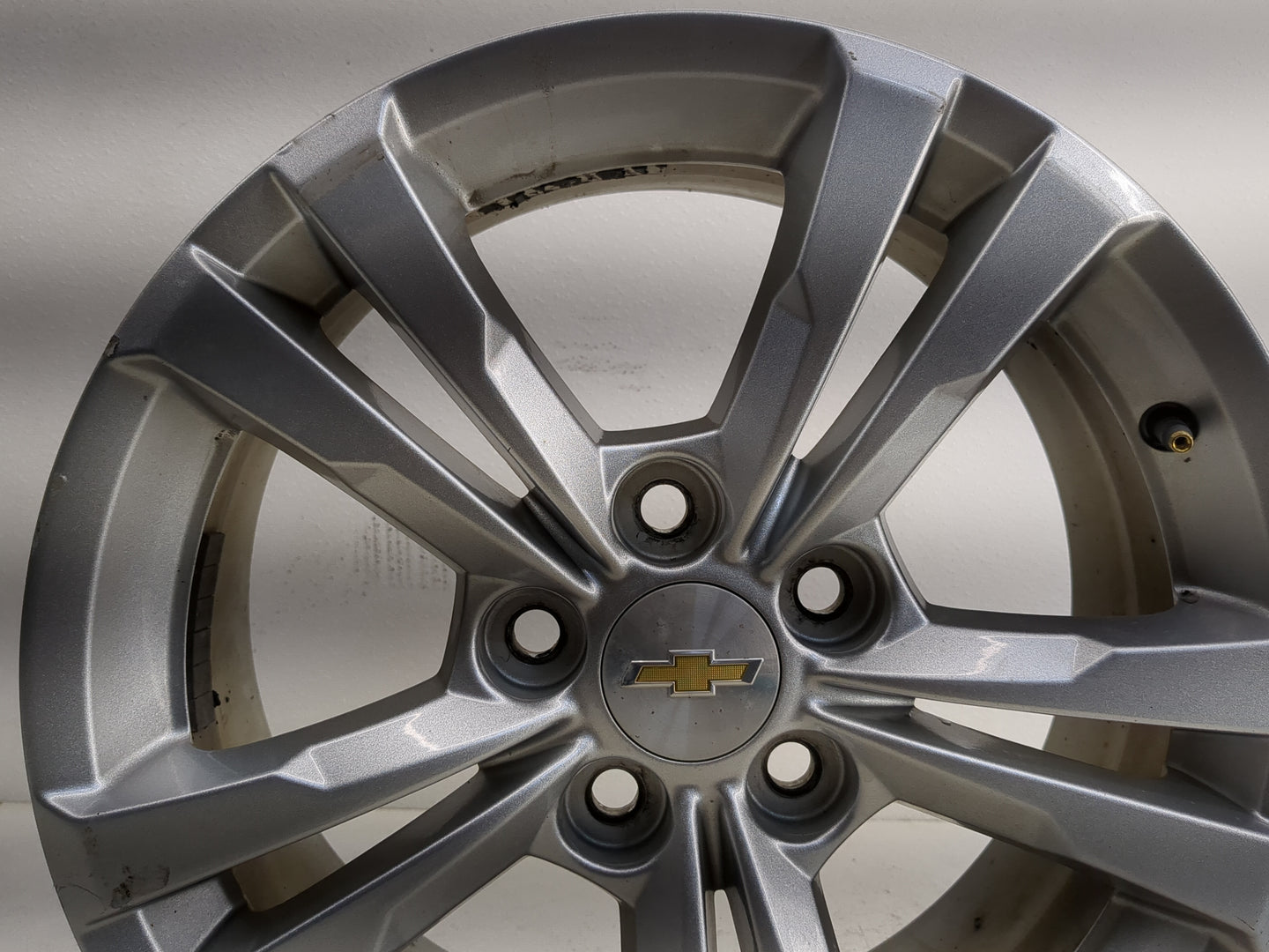 2010-2017 Chevrolet Equinox Oem Wheel Rim - Oemusedautoparts1.com