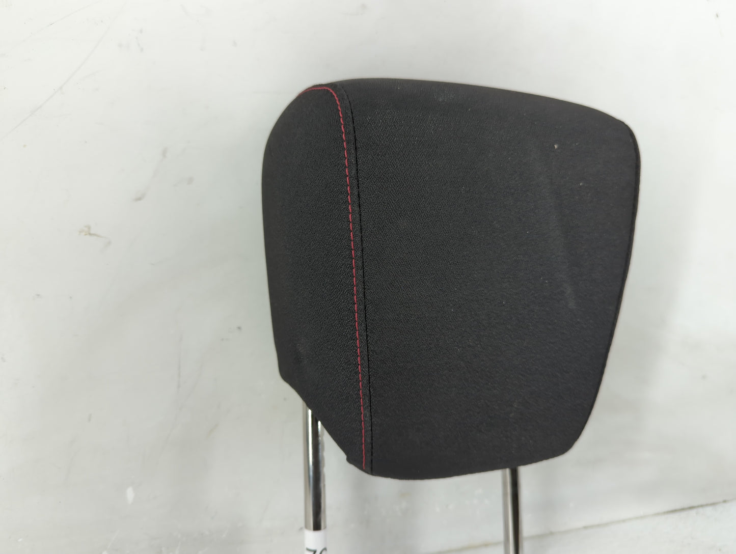 2015 Chevrolet Equinox Headrest Head Rest Front Driver Passenger Seat Fits OEM Used Auto Parts - Oemusedautoparts1.com