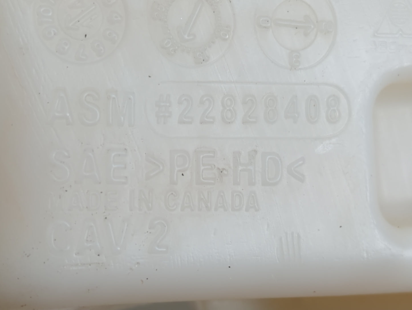 2010-2017 Chevrolet Equinox Windshield Washer Fluid Reservoir Bottle Oem - Oemusedautoparts1.com