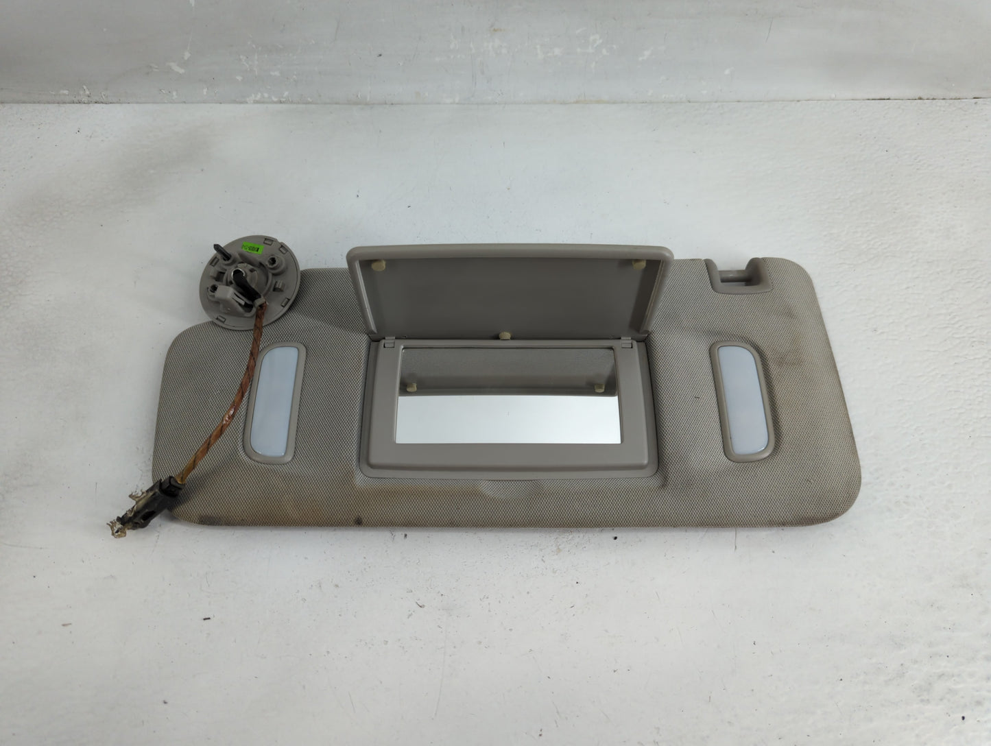 2010-2017 Chevrolet Equinox Sun Visor Shade Replacement Driver Left Mirror Fits Fits 2010 2011 2012 2013 2014 2015 2016 2017